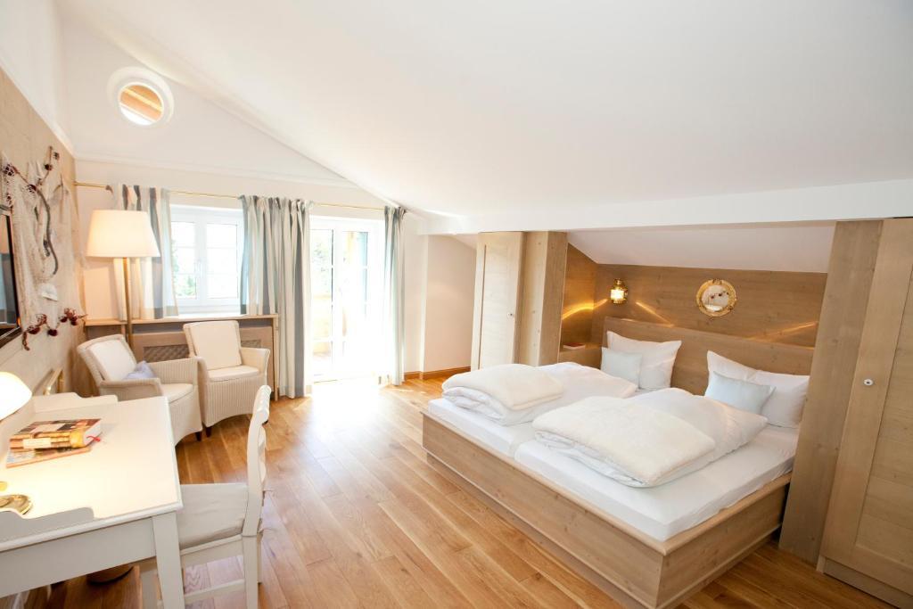 Landhaus Marinella Hotel Garni Bad Wiessee Δωμάτιο φωτογραφία