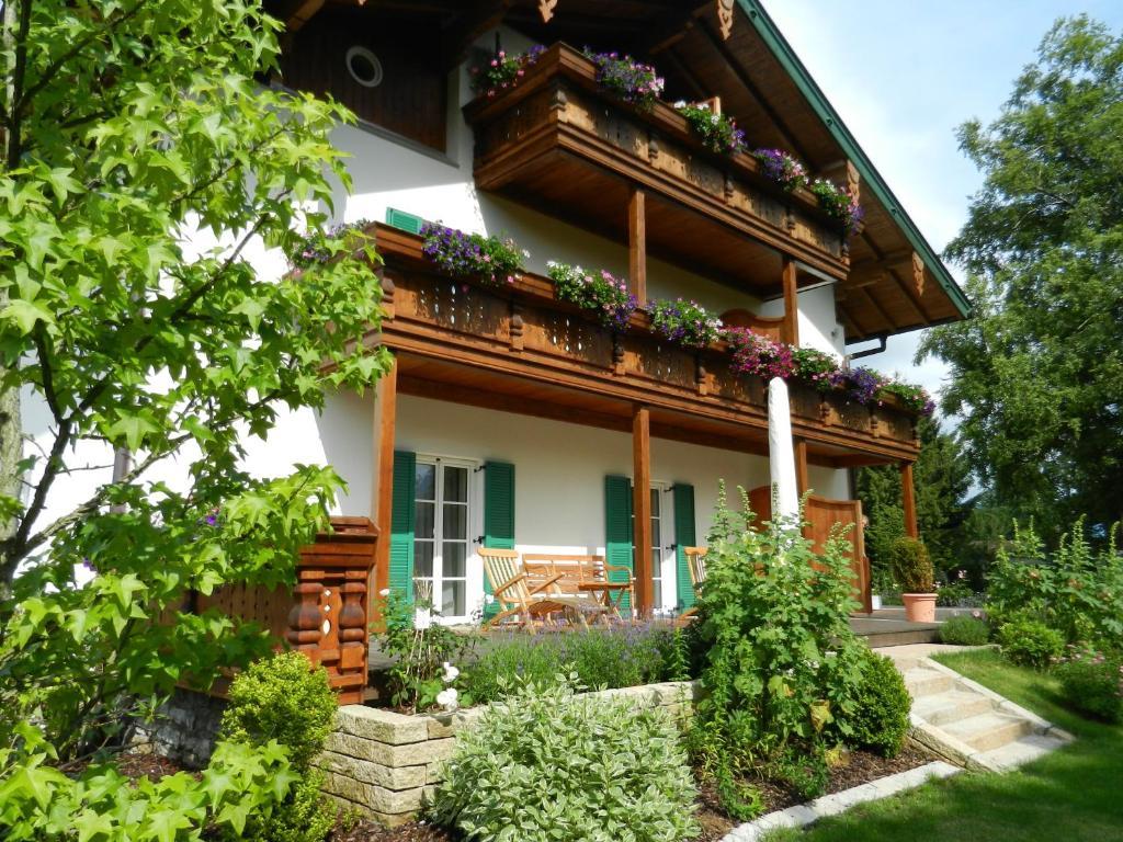Landhaus Marinella Hotel Garni Bad Wiessee Εξωτερικό φωτογραφία