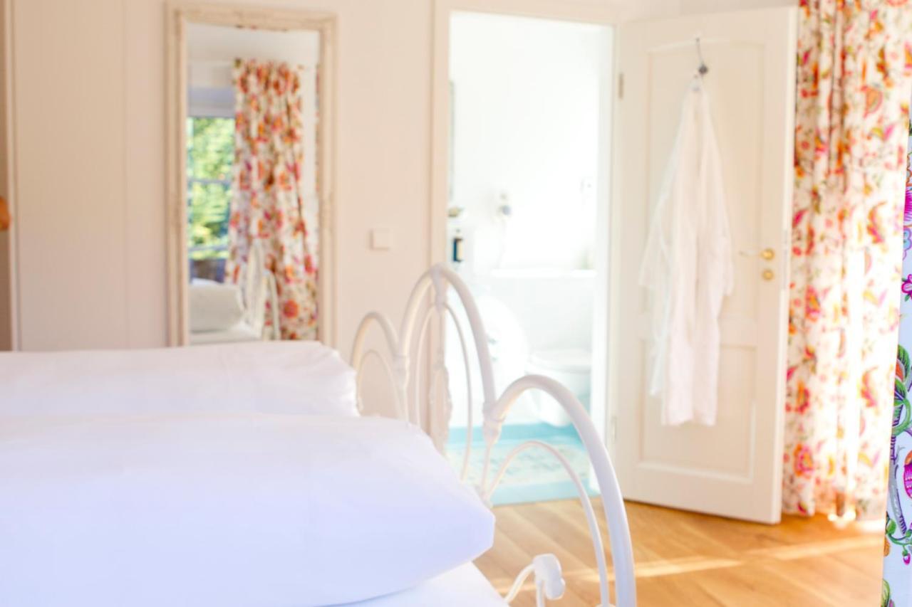 Landhaus Marinella Hotel Garni Bad Wiessee Δωμάτιο φωτογραφία